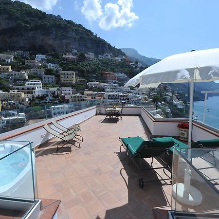Casa Patty...Breath-Taking View! Lägenhet Positano Exteriör bild