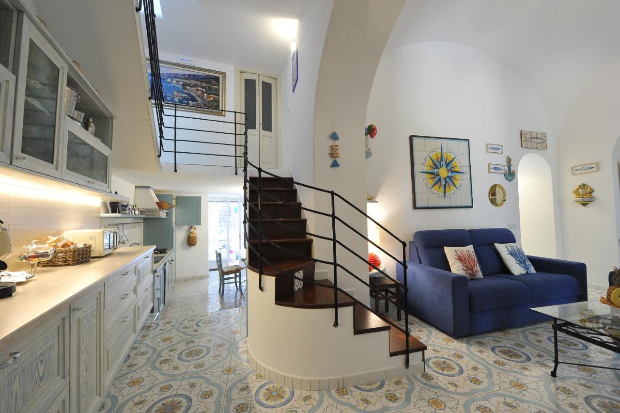 Casa Patty...Breath-Taking View! Lägenhet Positano Exteriör bild